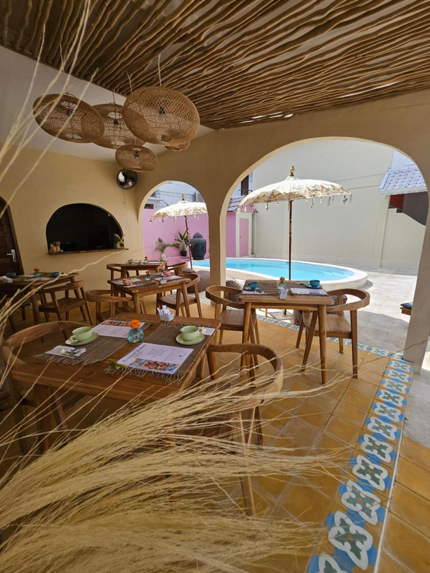 Hotel United Colors Of Lembongan Nusa Lembongan Esterno foto