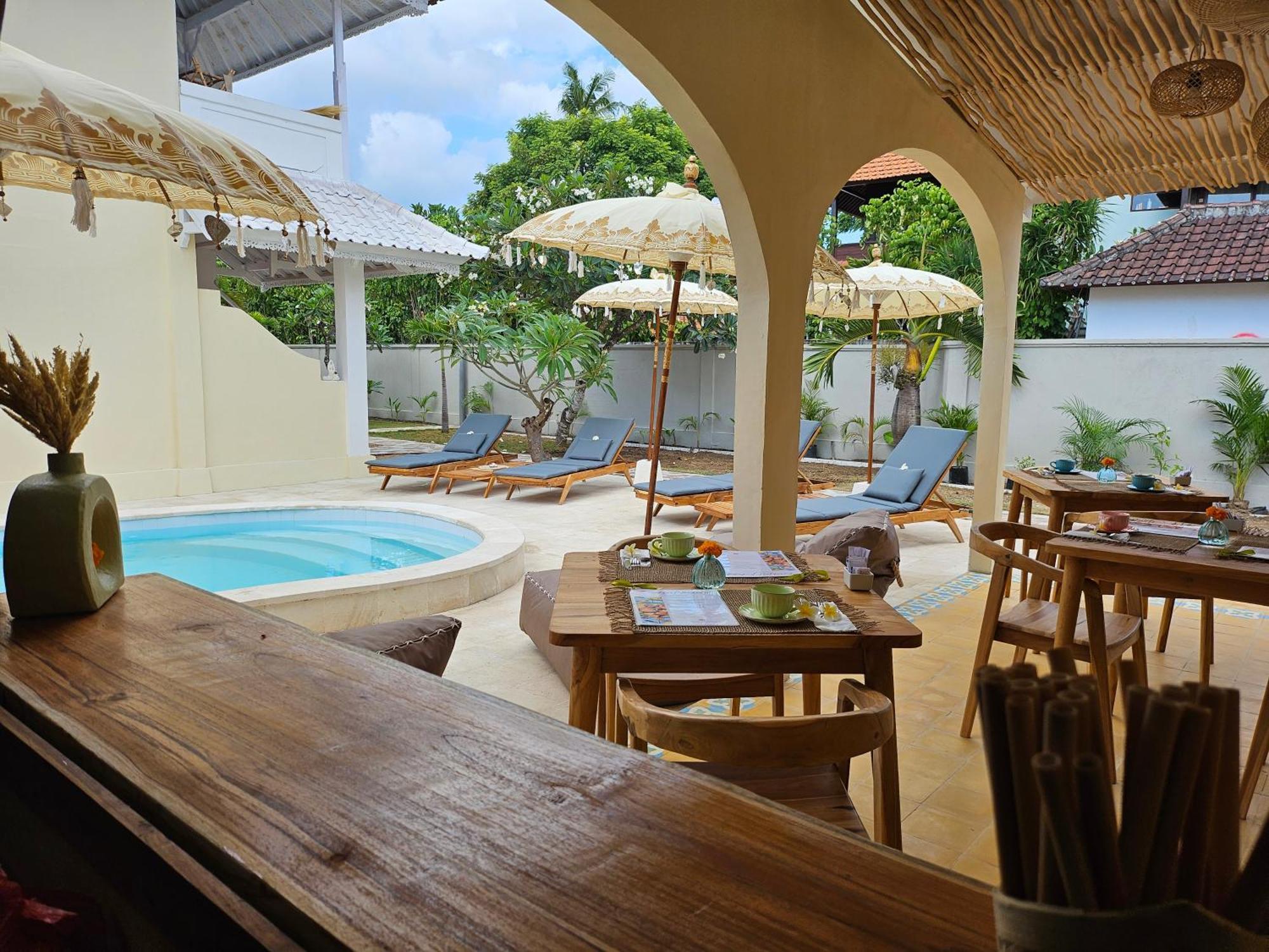 Hotel United Colors Of Lembongan Nusa Lembongan Esterno foto