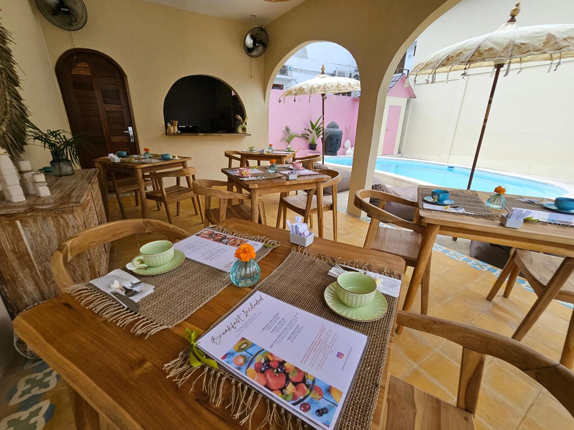 Hotel United Colors Of Lembongan Nusa Lembongan Esterno foto