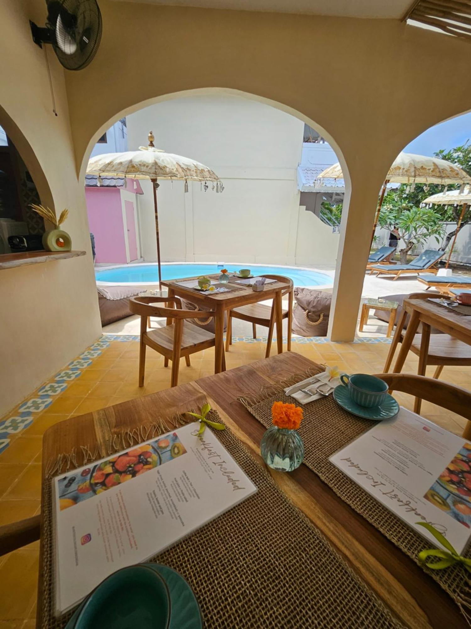 Hotel United Colors Of Lembongan Nusa Lembongan Esterno foto